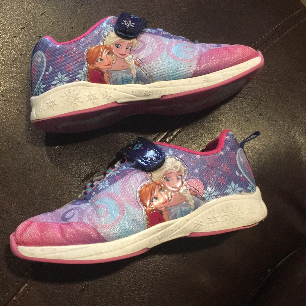 Sneakers